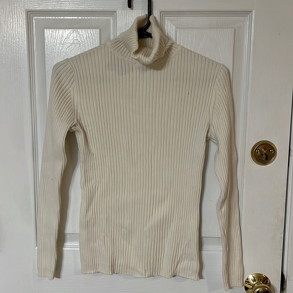 Gap maternity turtleneck ribbed sweater size small
